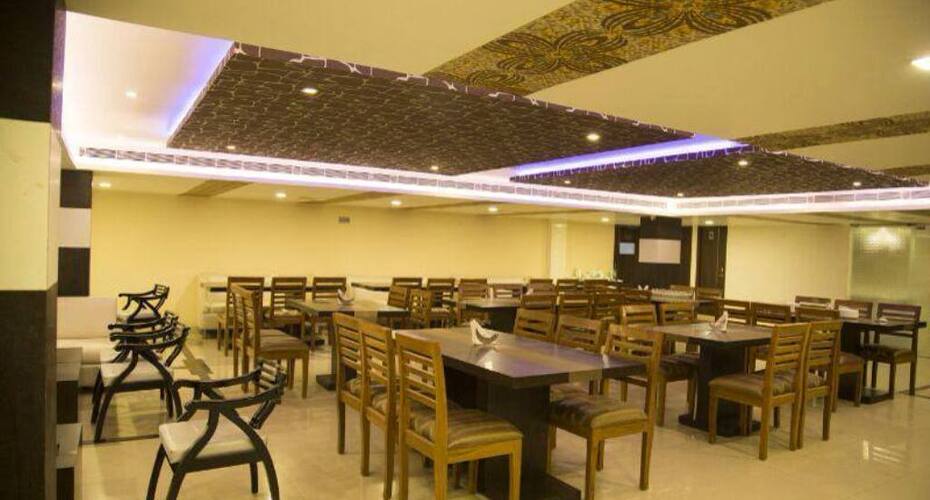 Hotel J S Continental, Kanpur 5